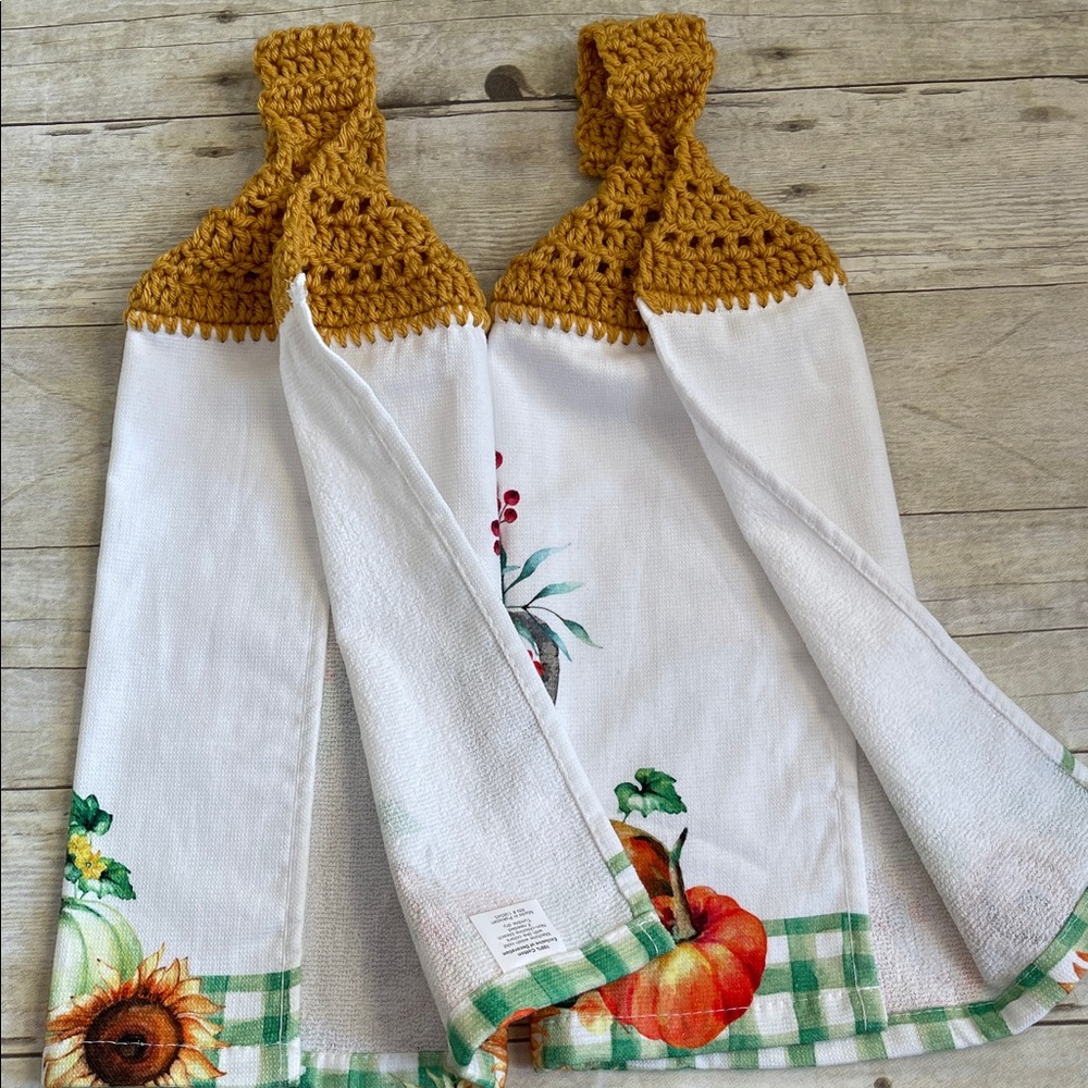 Crochet Top Sunflowers Hanging Towel Set of Two Single Thickness Dark Yellow Top - Picture 4 of 5